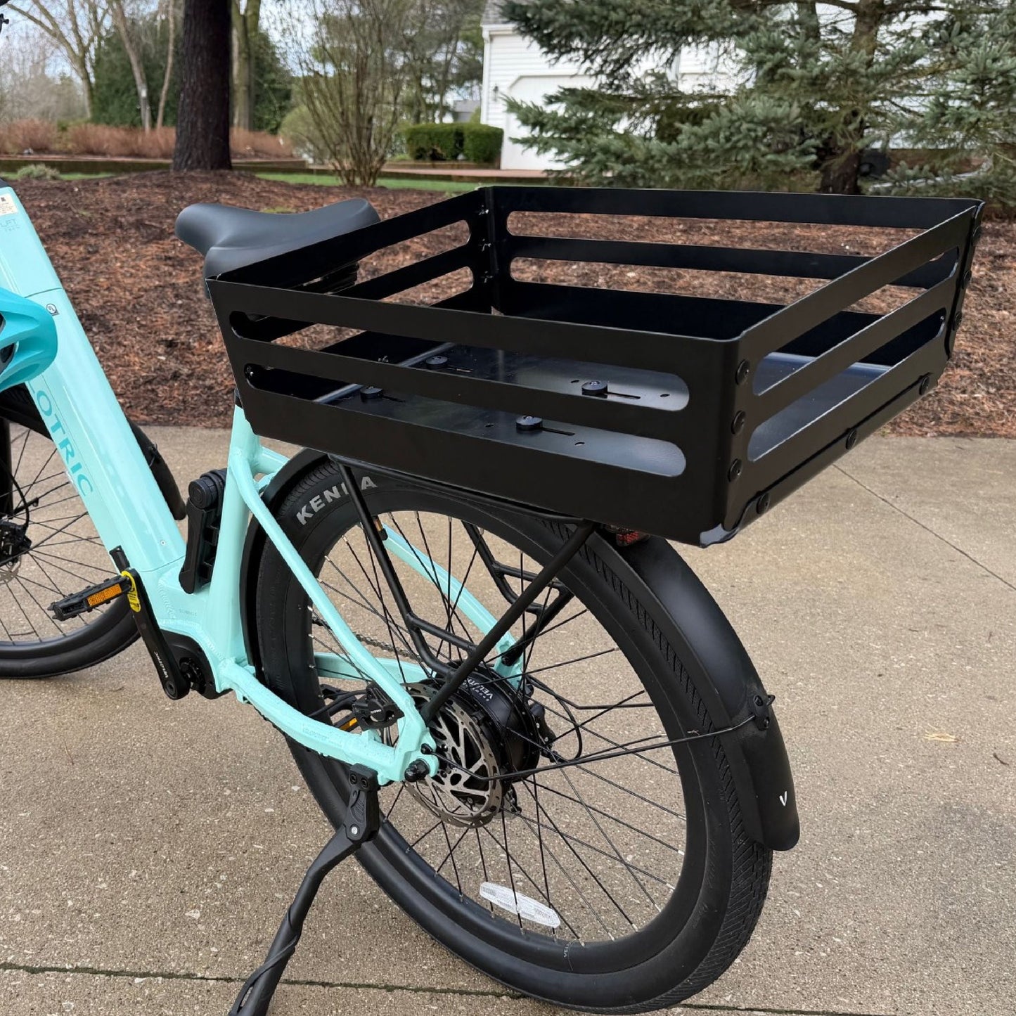 MIK Ore Basket XL angled view