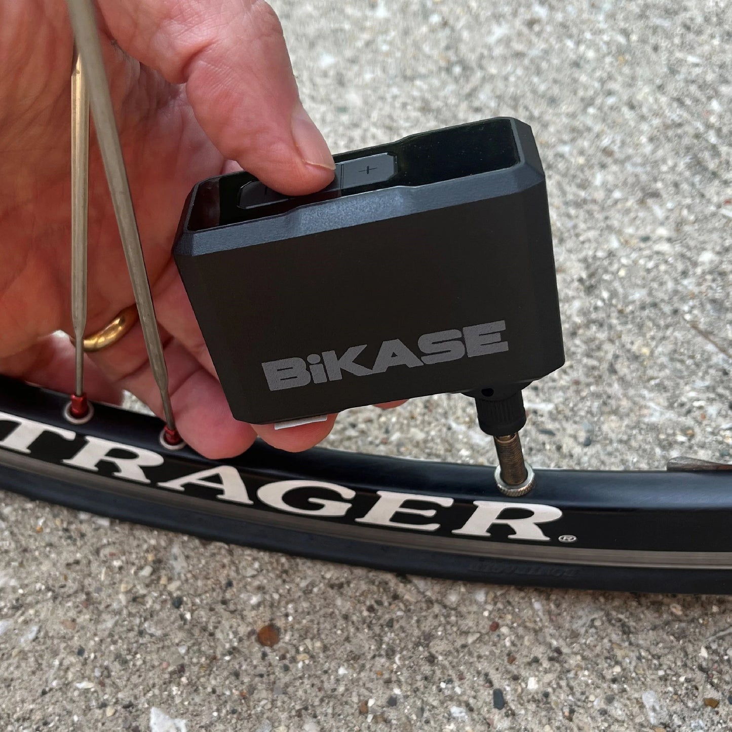 Mini Electric Bike Tire Inflator